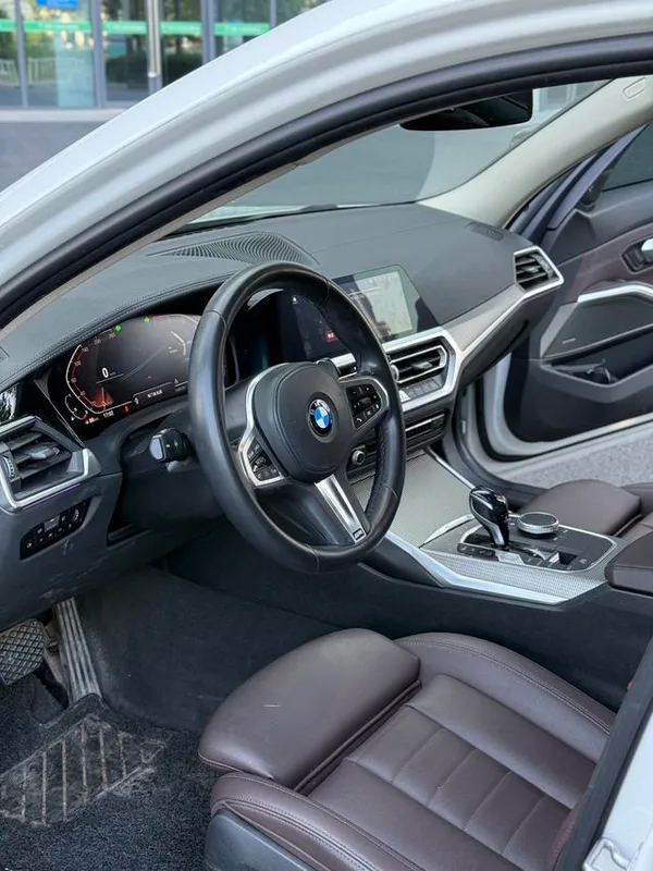 BMW 3 Series 2020 Restyling 325i M Sports Night Suit exterior photo 5