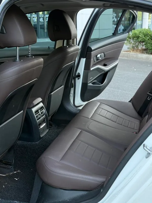 BMW 3 Series 2020 Restyling 325i M Sports Night Suit exterior photo 6