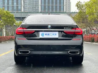 BMW 7 Series 2017 730Li Leading Type exterior photo 4