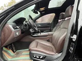 BMW 7 Series 2017 730Li Leading Type interior photo 14