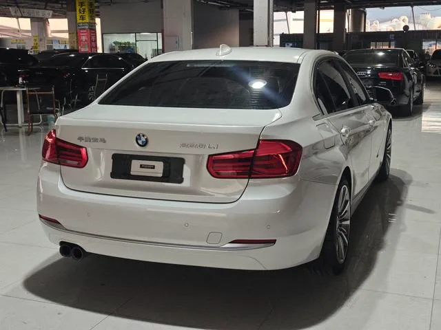 BMW 3 Series 2019 320Li Fashionable exterior photo 5