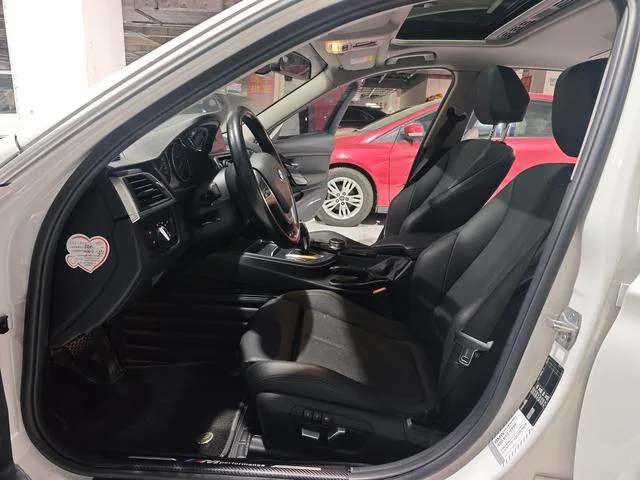 BMW 3 Series 2019 320Li Fashionable interior photo 7