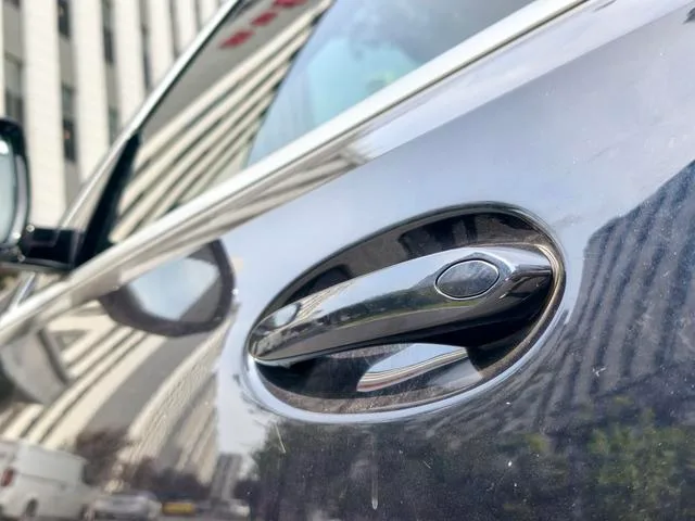 BMW X6 2020 xDrive40i M Conjunto deportivo exterior foto 8