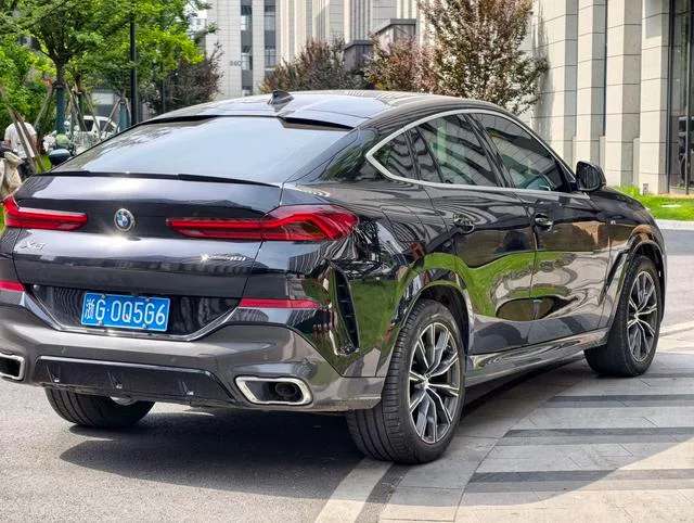 BMW X6 2020 xDrive40i M Conjunto deportivo interior foto 15