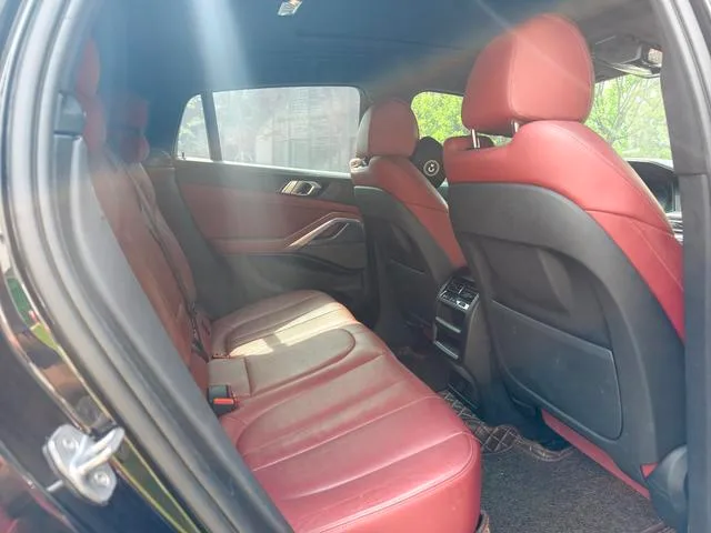 BMW X6 2020 xDrive40i M Conjunto deportivo interior foto 18