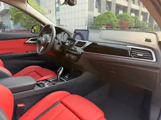 BMW 1 Series 2021 Restyling 125i M Sports Obsidian Night Edition interior photo 13