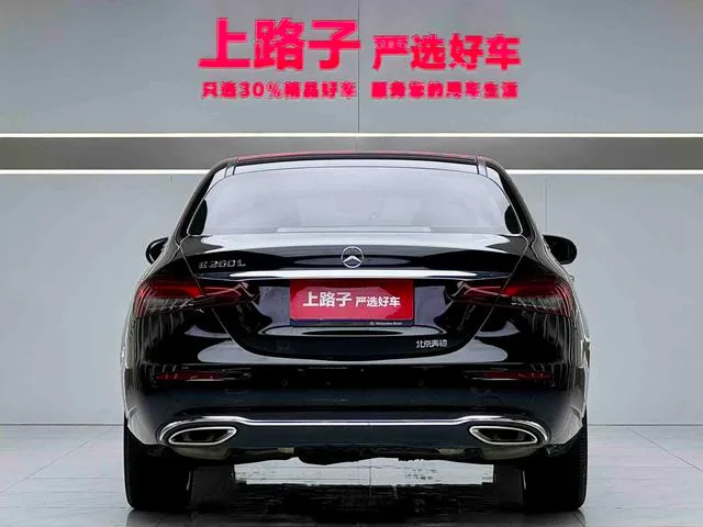 Mercedes-Benz E-Class 2022 E 260 L Coche exterior foto 5 Mercedes-Benz E-Class 2022 E 260 L Coche exterior foto 5