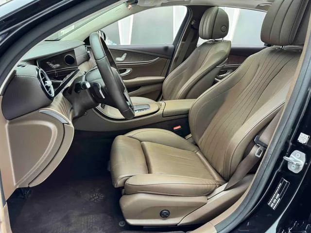 Mercedes-Benz E-Class 2022 E 260 L Coche interior foto 13 Mercedes-Benz E-Class 2022 E 260 L Coche interior foto 13