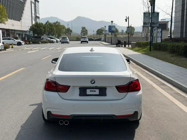 BMW 4 Series 2020 425i Gran Coupe M Sports suit exterior photo 5