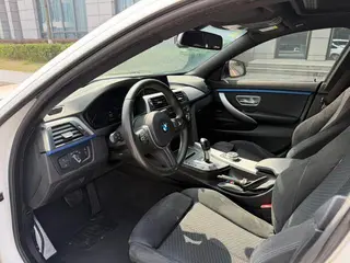 BMW 4 Series 2020 425i Gran Coupe M Sports suit exterior photo 8