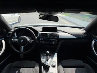 BMW 4 Series 2020 425i Gran Coupe M Sports suit interior photo 9