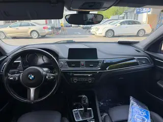 BMW 1 Series 2020 120i M Sports suit interior photo 6