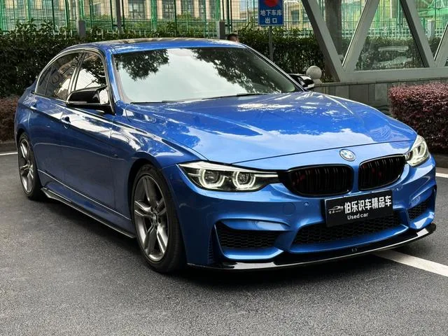 BMW 3 Series 2018 320Li M Édition de nuit sportive Yao extérieur photo 3 BMW 3 Series 2018 320Li M Édition de nuit sportive Yao extérieur photo 3