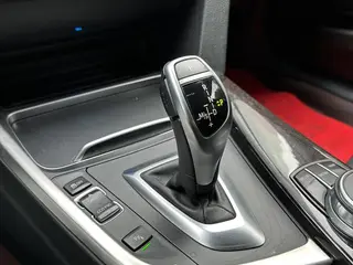 BMW 3 Series 2018 320Li M Édition de nuit sportive Yao extérieur photo 10 BMW 3 Series 2018 320Li M Édition de nuit sportive Yao extérieur photo 10