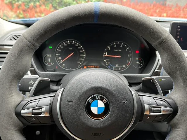 BMW 3 Series 2018 320Li M Édition de nuit sportive Yao intérieur photo 16 BMW 3 Series 2018 320Li M Édition de nuit sportive Yao intérieur photo 16