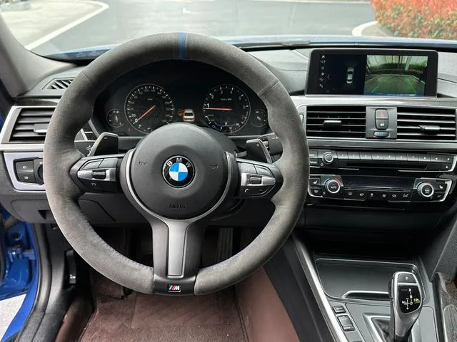 BMW 3 Series 2018 320Li M Édition de nuit sportive Yao intérieur photo 19 BMW 3 Series 2018 320Li M Édition de nuit sportive Yao intérieur photo 19