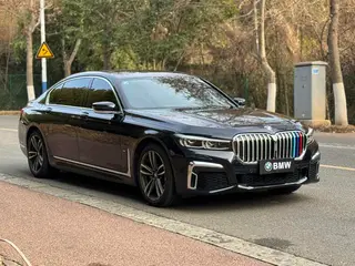 BMW 7 Series 2019 Модификация 730Li M Спортивный костюм экстерьер фото 3