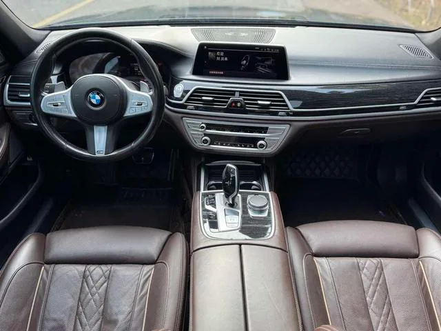 BMW 7 Series 2019 Модификация 730Li M Спортивный костюм интерьер фото 12