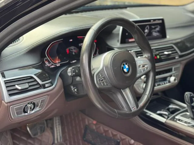 BMW 7 Series 2019 Модификация 730Li M Спортивный костюм интерьер фото 14