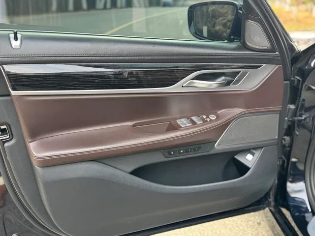 BMW 7 Series 2019 Модификация 730Li M Спортивный костюм интерьер фото 17