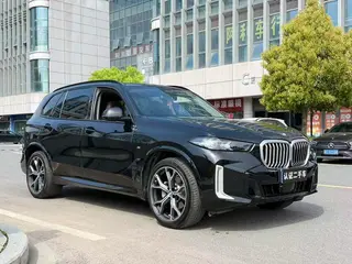 BMW X5 2023 xDrive30Li Premium Class M Sports suit exterior photo 3 BMW X5 2023 xDrive30Li Premium Class M Sports suit exterior photo 3