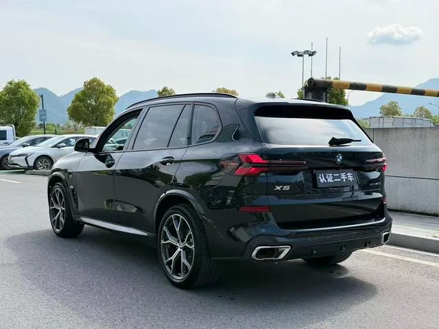 BMW X5 2023 xDrive30Li Premium Class M Sports suit exterior photo 9 BMW X5 2023 xDrive30Li Premium Class M Sports suit exterior photo 9