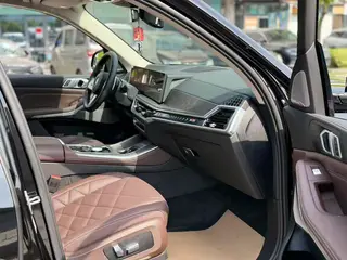 BMW X5 2023 xDrive30Li Premium Class M Sports suit interior photo 13 BMW X5 2023 xDrive30Li Premium Class M Sports suit interior photo 13
