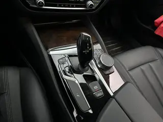BMW 5 Series 2018 525Li Luxury Set interior photo 16