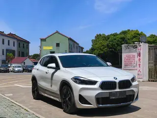 BMW X2 2020 sDrive20i M Off-road suit exterior photo 3