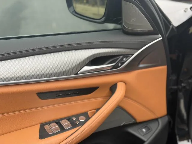 BMW 5 Series 2020 530Li Premium Class M Sports suit interior photo 15