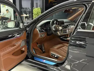 BMW 7 Series 2019 Restyling 740Li xDrive Administrative Luxury Set interior photo 10