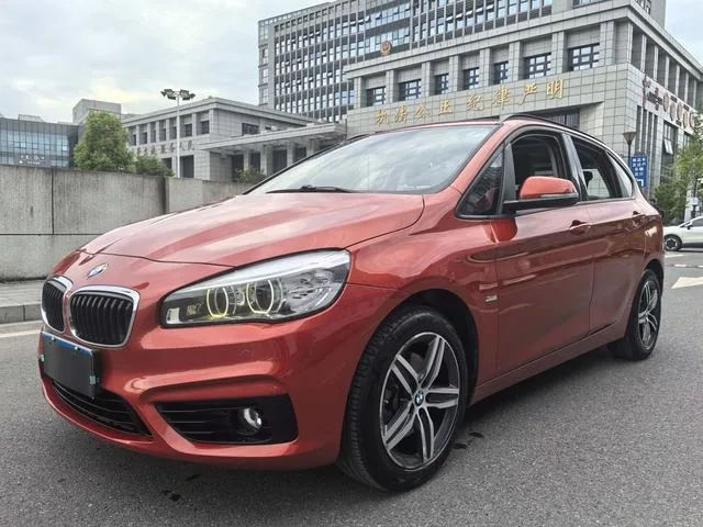 BMW 2 Series Touring 2016 218i Sports Design Suit exterior photo 1 BMW 2 Series Touring 2016 218i Sports Design Suit exterior photo 1
