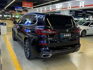BMW X5 2019 xDrive40i M Ensemble de sport extérieur photo 7