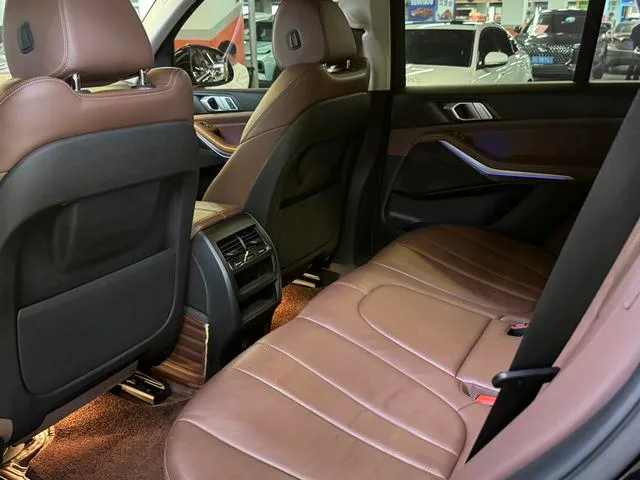 BMW X5 2019 xDrive40i M Ensemble de sport extérieur photo 10