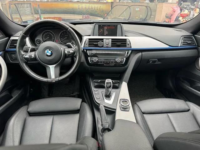 BMW 3 Series GT 2018 320i Fashionable interior photo 10 BMW 3 Series GT 2018 320i Fashionable interior photo 10