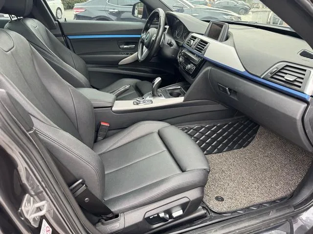 BMW 3 Series GT 2018 320i Fashionable interior photo 14 BMW 3 Series GT 2018 320i Fashionable interior photo 14