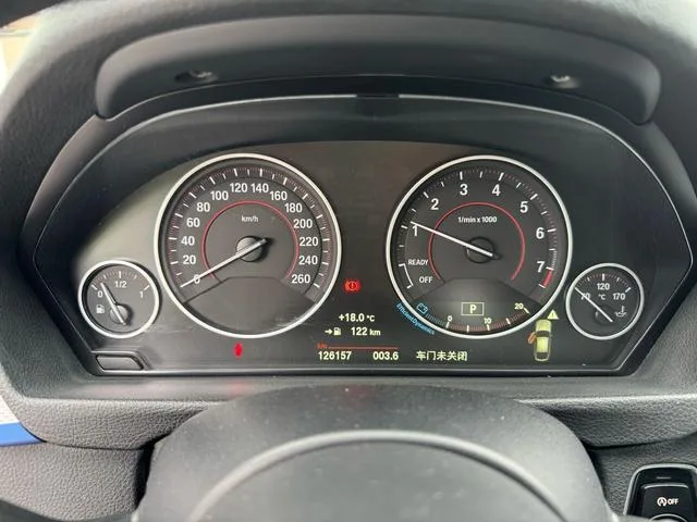 BMW 3 Series GT 2018 320i Fashionable interior photo 15 BMW 3 Series GT 2018 320i Fashionable interior photo 15