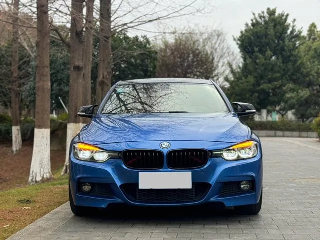 BMW 3 Series 2019 320i M Спортивные ночные издания экстерьер фото 2 BMW 3 Series 2019 320i M Спортивные ночные издания экстерьер фото 2