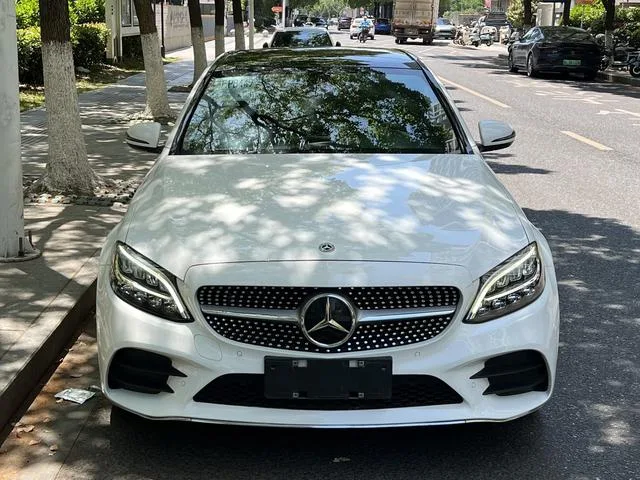 Mercedes-Benz C-Class 2021 C 260 L Sports version 4MATIC exterior photo 2 Mercedes-Benz C-Class 2021 C 260 L Sports version 4MATIC exterior photo 2