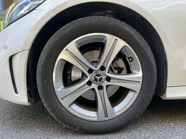 Mercedes-Benz C-Class 2021 C 260 L Sports version 4MATIC exterior photo 5 Mercedes-Benz C-Class 2021 C 260 L Sports version 4MATIC exterior photo 5