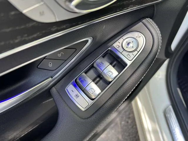 Mercedes-Benz C-Class 2021 C 260 L Sports version 4MATIC exterior photo 6 Mercedes-Benz C-Class 2021 C 260 L Sports version 4MATIC exterior photo 6