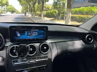 Mercedes-Benz C-Class 2021 C 260 L Sports version 4MATIC interior photo 13 Mercedes-Benz C-Class 2021 C 260 L Sports version 4MATIC interior photo 13