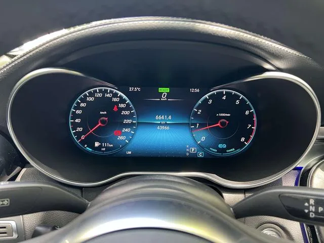 Mercedes-Benz C-Class 2021 C 260 L Sports version 4MATIC interior photo 17 Mercedes-Benz C-Class 2021 C 260 L Sports version 4MATIC interior photo 17