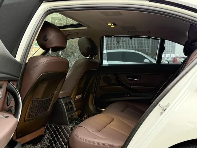 BMW 3 Series 2019 320Li M Sports suit exterior photo 4 BMW 3 Series 2019 320Li M Sports suit exterior photo 4