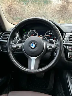 BMW 3 Series 2019 320Li M Sports suit interior photo 6 BMW 3 Series 2019 320Li M Sports suit interior photo 6