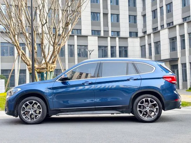 BMW X1 2021 sDrive25Li Leading Type exterior photo 2