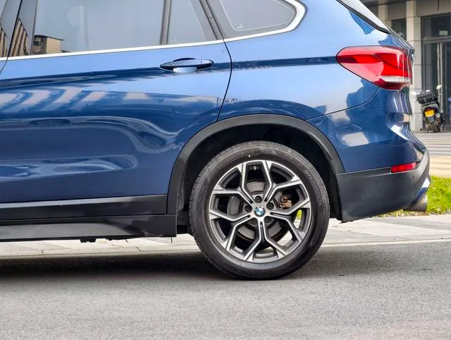 BMW X1 2021 sDrive25Li Leading Type exterior photo 4