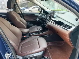 BMW X1 2021 sDrive25Li Leading Type interior photo 11