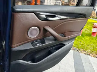 BMW X1 2021 sDrive25Li Leading Type interior photo 16