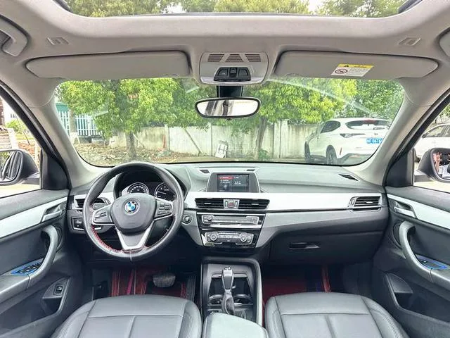 BMW X1 2019 sDrive18Li Fashionable interior photo 16
